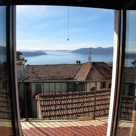 Casa Gialla Sul Lago Maggiore Apartment *